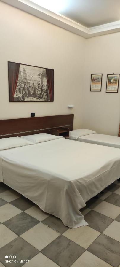 Hotel Luna Rossa Naples Exterior photo